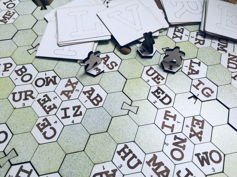 reguli table cum se joaca