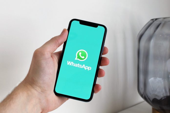 cum instalez whatsapp pe laptop
