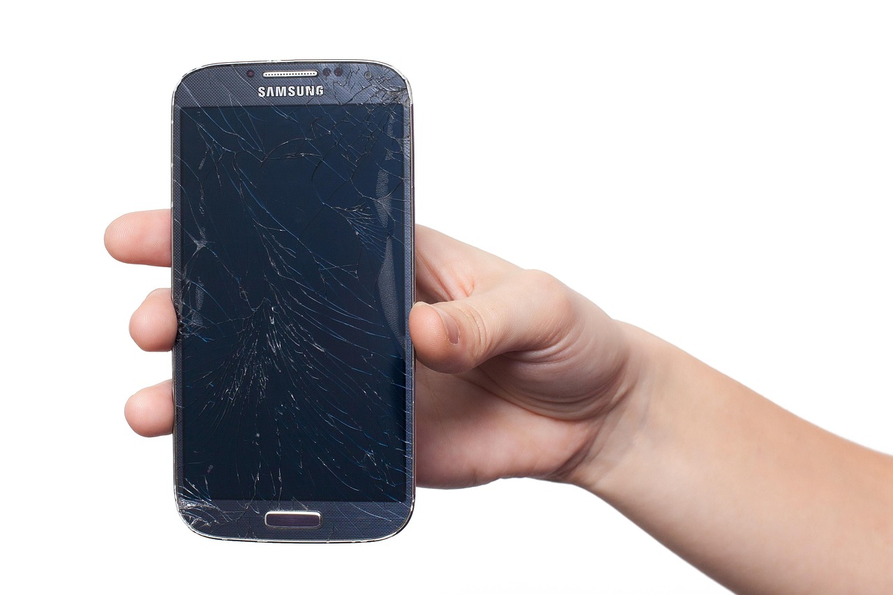 mi sa innegrit ecranul la telefon samsung