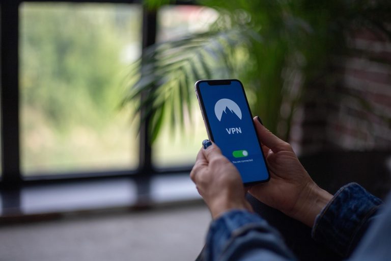 ce inseamna clonare telefon