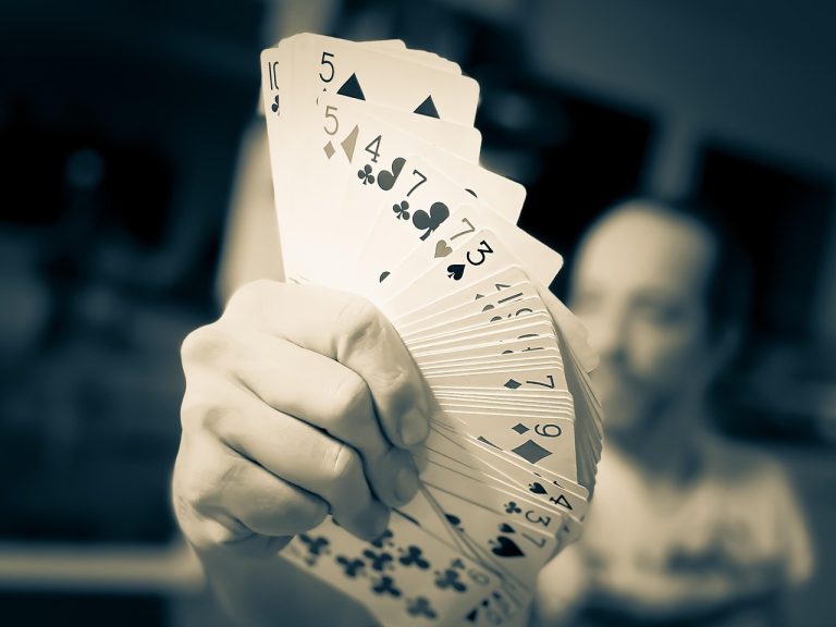 reguli poker cum se joaca